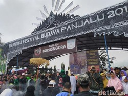 Sakralnya Prosesi Cuci Benda Pusaka di Ciamis