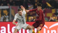 Kedua tim harus berbagi angka setelah pertandingan berakhir sama kuat 2-2. REUTERS/Alberto Lingria.