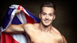 Ini Jack Heslewood, Ilmuwan Roket Tampan yang Lebih Pilih Jadi Model