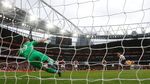 Arsenal Pecundangi Tottenham Hotspur