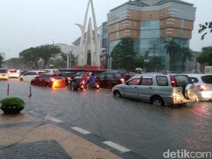 Prakiraan Cuaca Jateng, 21 Daerah Ini Berpotensi Hujan Sedang-Lebat Prakiraan Cuaca Jateng, 21 Daerah Ini Berpotensi Hujan Sedang-Lebat