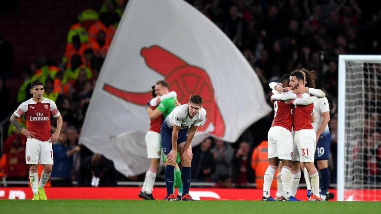 Tottenham Sudah, Arsenal Kini Bidik MU