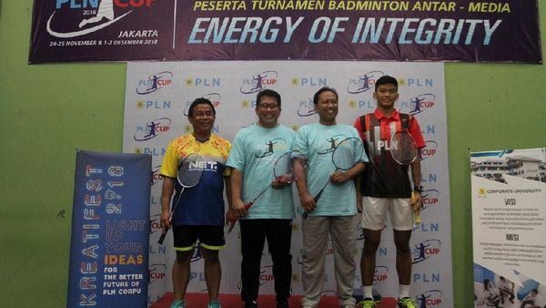Ini Pemenang Turnamen Badminton PLN CUP 2018