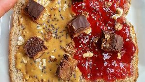 Gurih Creamy Roti Oles Peanut Butter Buat Sarapan, Siapa Mau?