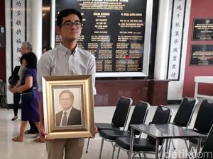 Sosok Handianto Tjokrosaputro, Bos Batik Keris yang Tutup Usia Sosok Handianto Tjokrosaputro, Bos Batik Keris yang Tutup Usia