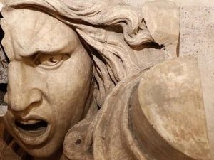 Paris Rusuh Protes BBM, Ratusan Pelaku Akan Diadili Lewat Jalur Cepat