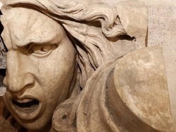 Paris Rusuh Protes BBM, Ratusan Pelaku Akan Diadili Lewat Jalur Cepat