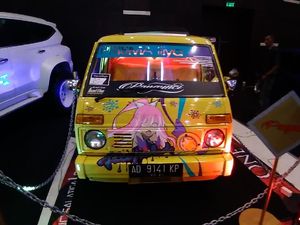 Hijet 1000 Rasa Kekinian, Ada Sunroof, Mini Bar, dan Bisa Main PS