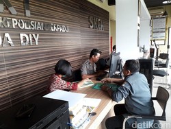 Pose Pantat Ketua Gerindra Gunungkidul yang Dipolisikan Bawaslu