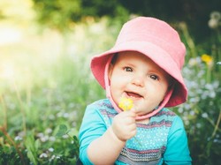 40 Nama Bayi Perempuan Bermakna Romantis