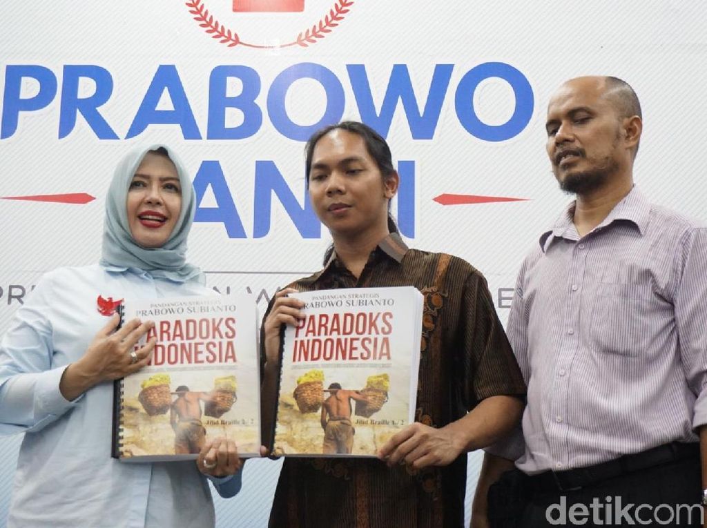 Istri Sandiaga Bikin Gerakan Emak Dukung Penyandang Disabilitas Istri Sandiaga Bikin Gerakan Emak Dukung Penyandang Disabilitas