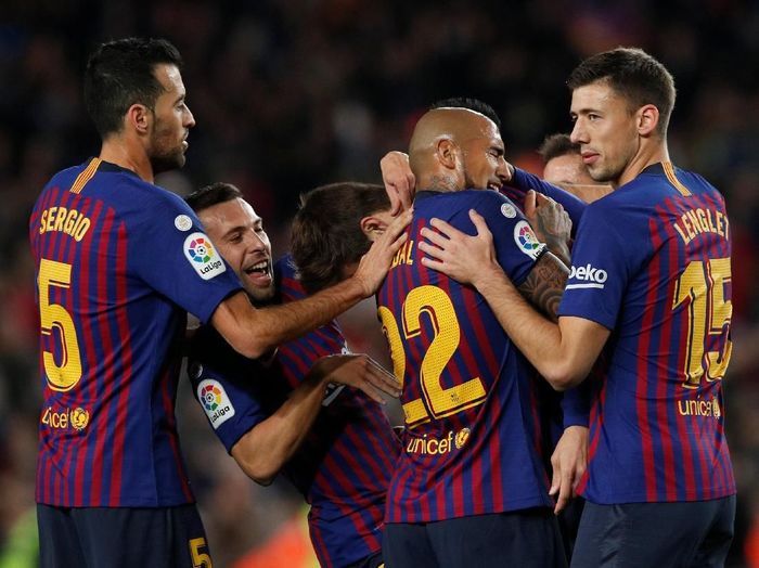 Derby Catalan menguji Barcelona untuk bisa mempertahankan puncak klasemen (REUTERS/Albert Gea) Derby Catalan menguji Barcelona untuk bisa mempertahankan puncak klasemen (REUTERS/Albert Gea)