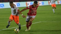 Memasuki babak kedua, Bali United berupaya untuk mengontrol jalannya pertandingan. Kedua tim jual beli serangan dan saling menciptakan peluang.