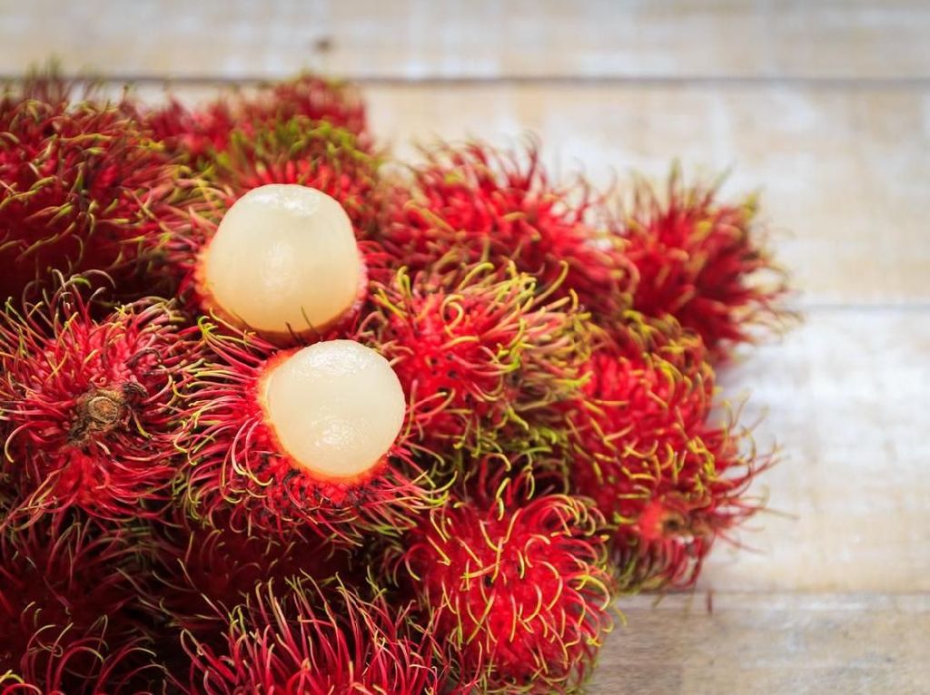 Musim Rambutan Datang Nih, Yuk Intip Manfaat Buah Ini Musim Rambutan Datang Nih, Yuk Intip Manfaat Buah Ini