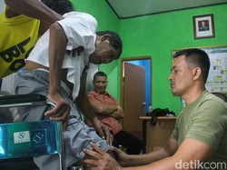 Sempat Viral Saat Tangani Mat Solar, Ini Kapten Tatang Terapi Listrik