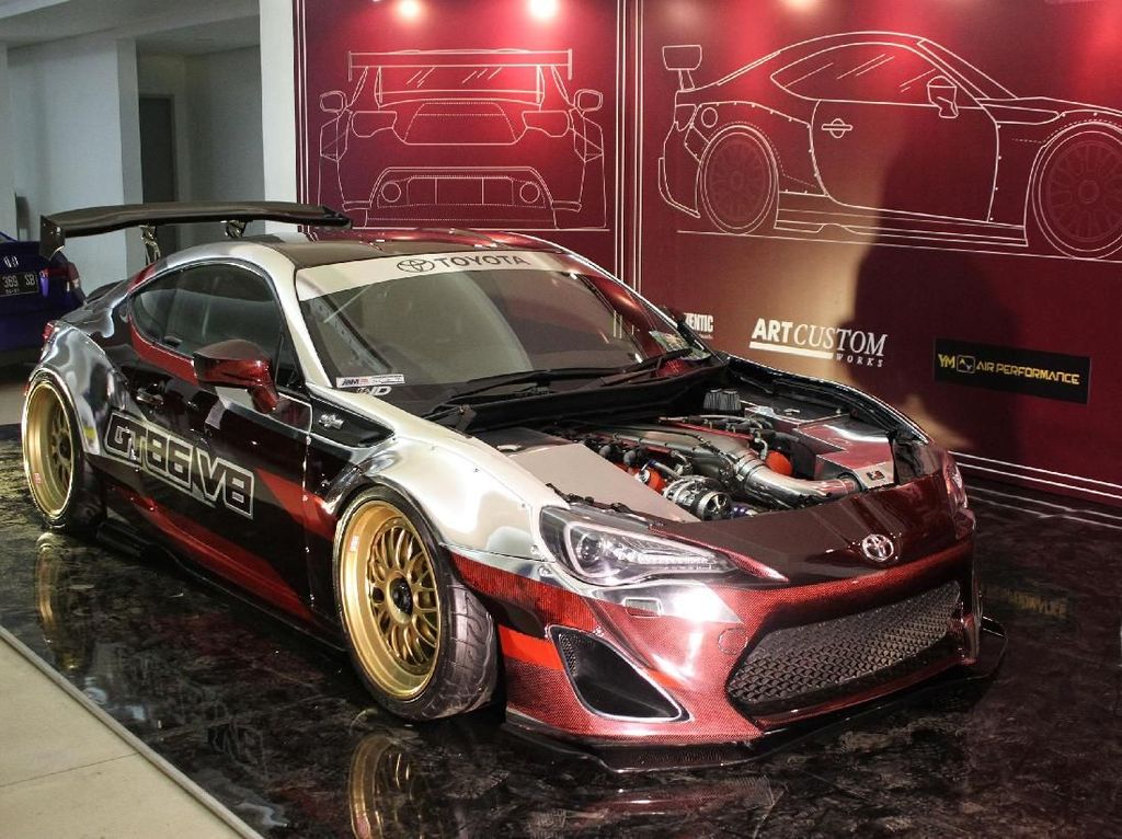 Saat Toyota 86 Berbekal Jantung Corvette V8 Saat Toyota 86 Berbekal Jantung Corvette V8