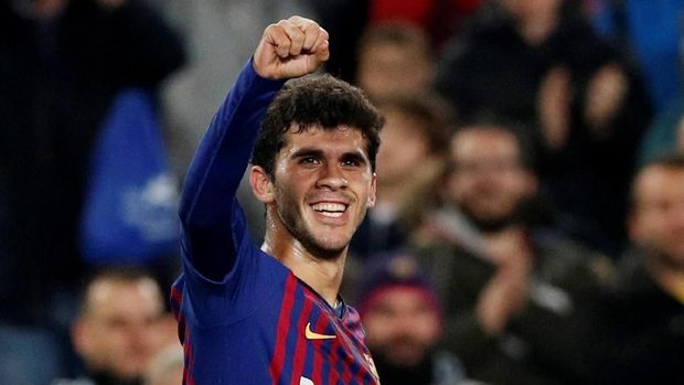 Perayaan gol Carles Alena