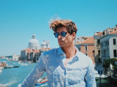 Foto: Travelingnya Model Tampan Perancis, Giovanni Bonamy