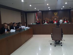 Jaksa Minta Hakim Tolak Eksepsi Orang Kepercayaan Irwandi