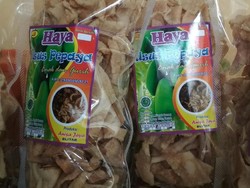 Suka Makan Snack? Cobain Deh Keripik Usus Pepaya