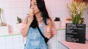 Ini Zulfa Maharani, Pemain Dilan 1990 yang Doyan Es Krim