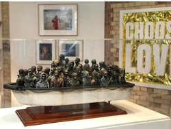 Main Teka-teki, Banksy Jual Karya Seninya Senilai Rp 33 Ribu