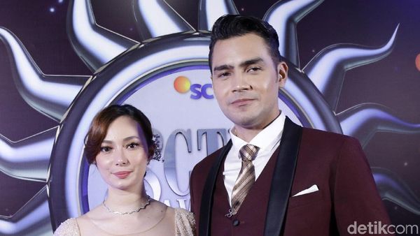 Asmirandah dan Jonas Rivanno Muncul Lagi