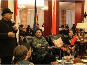 Keceriaan Mahasiswa Indonesia saat Kumpul di Wisma Duta Beijing