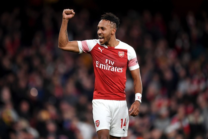 LONDON, ENGLAND - DECEMBER 02:  Pierre-Emerick Aubameyang of Arsenal celebrates his teams victory after the Premier League match between Arsenal FC and Tottenham Hotspur at Emirates Stadium on December 1, 2018 in London, United Kingdom.  (Photo by Shaun Botterill/Getty Images)