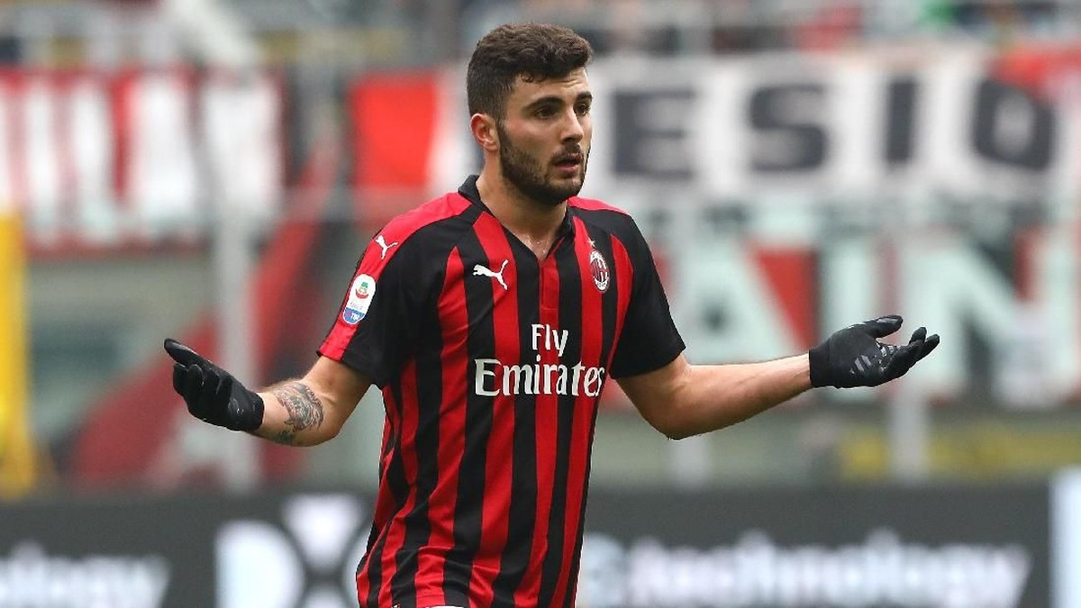 Pemain AC Milan, Patrick Cutrone. (Foto: Marco Luzzani/Getty Images)