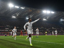 Keita Balde membuka keunggulan Nerazzurri di menit ke-37 untuk mempertahankan skor 1-0 sampai turun minum. REUTERS/Alberto Lingria.
