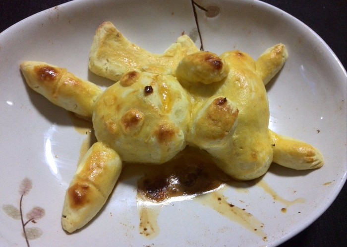 Kasihan! Chef Ini Bikin Kue Pikachu Tapi Bentuknya Malah Aneh