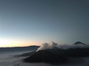 Bromo, Pesona Asia dari Jawa Timur Bromo, Pesona Asia dari Jawa Timur