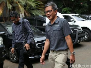 Rocky Gerung Berkicau Jelang Diperiksa, Bertanya soal Pikiran Tak Lengkap Rocky Gerung Berkicau Jelang Diperiksa, Bertanya soal Pikiran Tak Lengkap