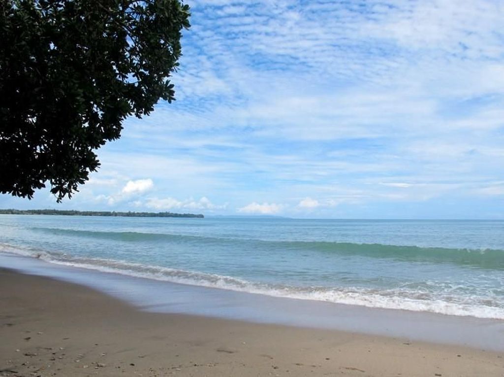 Pihak Hotel di Pantai Anyer Bantah Tak Miliki IMB Pihak Hotel di Pantai Anyer Bantah Tak Miliki IMB