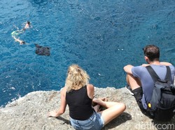 Cuan, Pemprov Bali Raup Rp 1,3 Miliar dari Retribusi Snorkeling-Diving di Nusa Penida