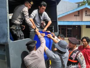 Jelang Tahun Baru, Rumah Produksi Miras di Pangkalpinang Digerebek