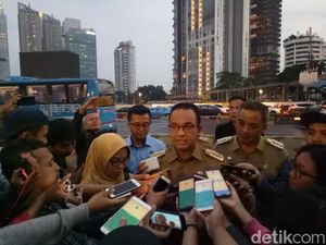 Anies Targetkan Revitalisasi 3 JPO di Sudirman Selesai Tahun Ini