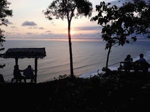 Bukit Romantis Buat Penikmat Senja di Gunungkidul