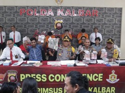 4 Bandar Judi Online Beromzet Miliaran Rupiah Ditangkap di Kalbar