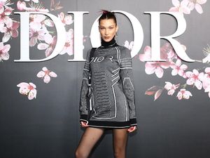 Louis Vuitton dan Produsen Parfum Mewah Mulai Produksi Hand Sanitizer Louis Vuitton dan Produsen Parfum Mewah Mulai Produksi Hand Sanitizer