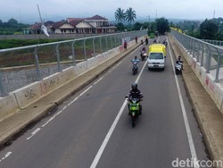 Tol Bocimi Macet 3 Km Jelang Exit Cigombong