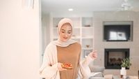Gaya Ngeteh dan Sarapan Mewah Leena Asad, Hijaber Cantik dari AS