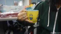 Membaca Kepribadian dari Cara Memegang Cangkir, Kamu yang Mana?