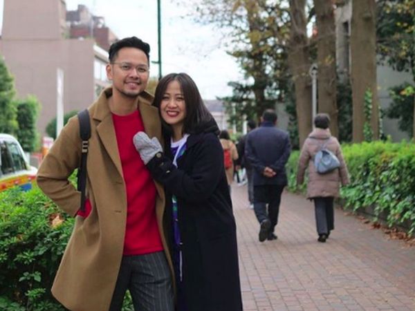 Bikin Iri, 8 Potret Keharmonisan Astrid dan Suami