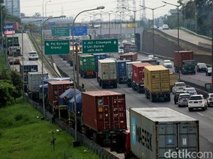 Ini Rekayasa Lalin Tol Cikampek Cegah Macet Malam Tahun Baru Ini Rekayasa Lalin Tol Cikampek Cegah Macet Malam Tahun Baru