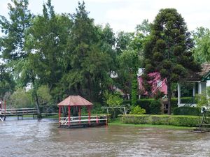 JK Bandingkan Sungai Rio Sarmiento dengan Sungai di Indonesia