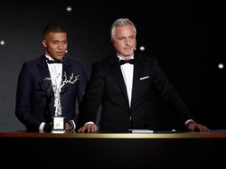 Kylian Mbappe Dianugerahi Kopa Trophy 2018
