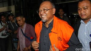 Senyum Bupati Malang Nonaktif Rendra Kresna Usai Diperiksa KPK