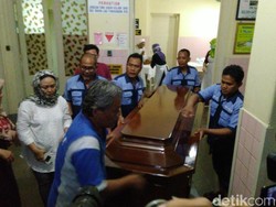 Nh Dini Meninggal Dunia, Ayah Cut Meyriska Tolak Roger Danuarta
